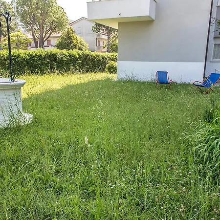 M345 - Marcelli, Delizioso Trilocale Con Giardino