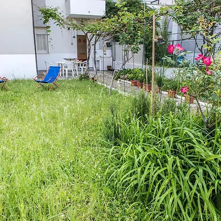 M345 - Marcelli, Delizioso Trilocale Con Giardino Lejlighed *