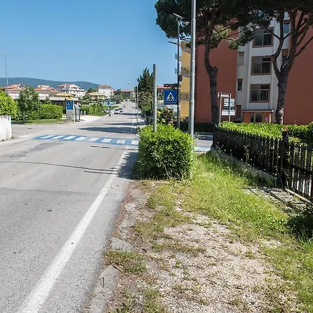 M345 - Marcelli, Delizioso Trilocale Con Giardino